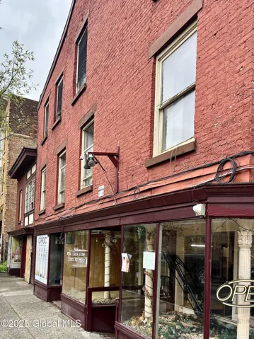 146 Madison Ave Avenue, Albany, New York 12202