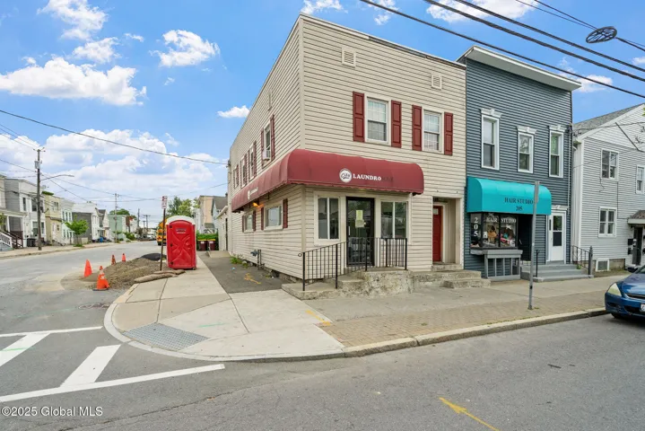 207 N Allen Street, Albany, New York 12206