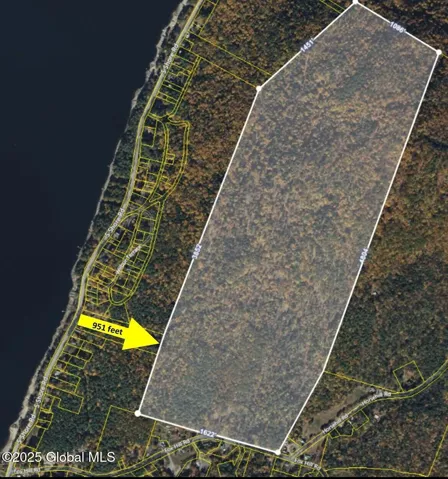 L5 Fox Hill Road, Edinburg, New York 12134