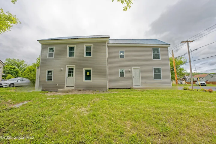 99 Railroad Avenue, Hoosick Falls, New York 12090