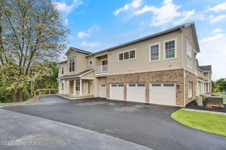 601 Vly Pointe Drive, Niskayuna, New York 12309