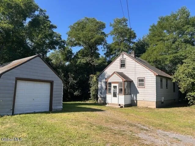 1097 Church Rd Road, Glenville, New York 12302