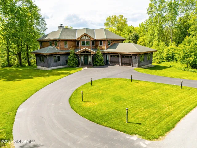 24 Wildwood Place, Queensbury, New York 12804