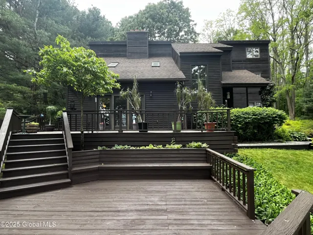 27 Park Drive, Menands, New York 12204