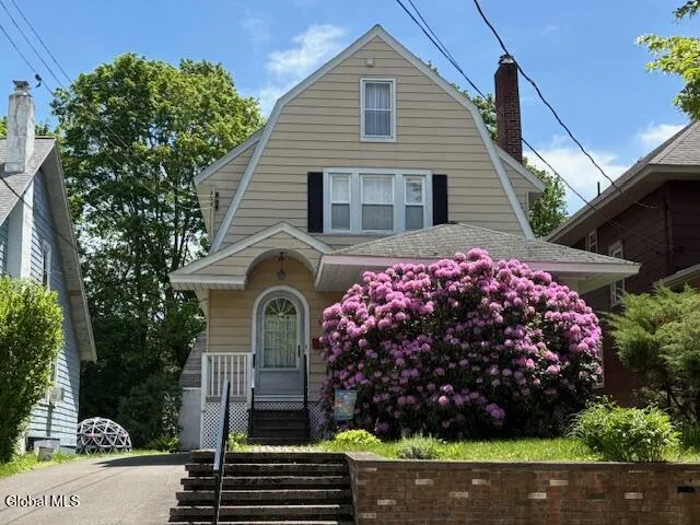 5 Fairlawn Avenue, Albany, New York 12203
