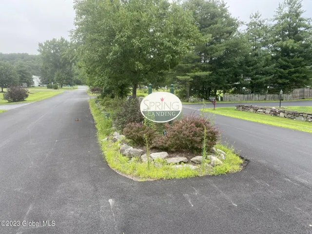 48 Spring Landing Boulevard, Brunswick, New York 12198