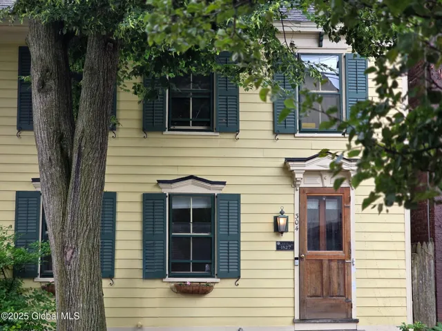 304 Green Street, Schenectady, New York 12305