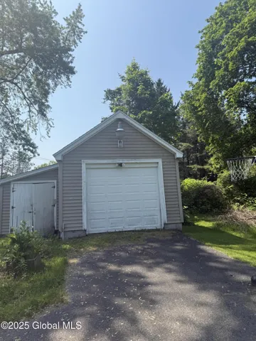 113 Mccaffrey Avenue, Hagaman, New York 12086