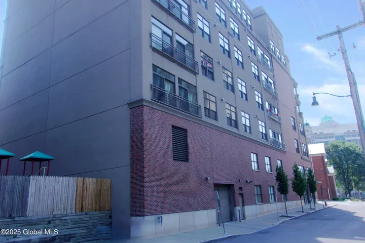 17 Chapel Street, Albany, New York 12210
