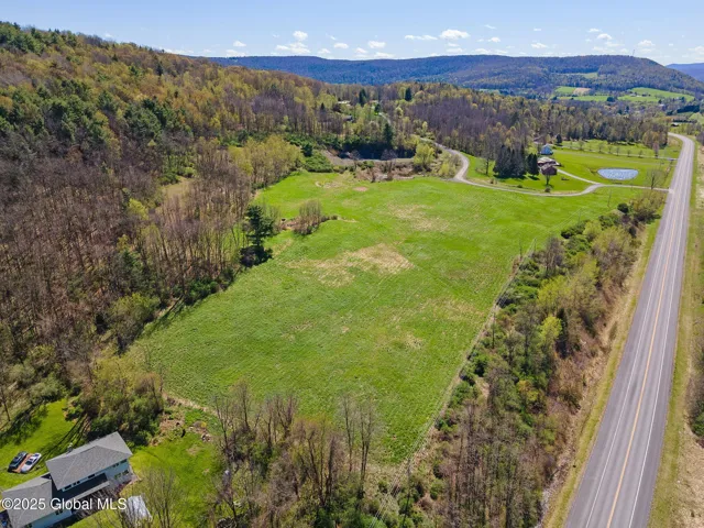 L-9 Ski Tow Roadd, Cobleskill, New York 12043