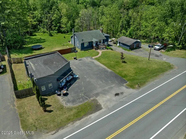 3287 Ny Highway 43, Sand Lake, New York 12018