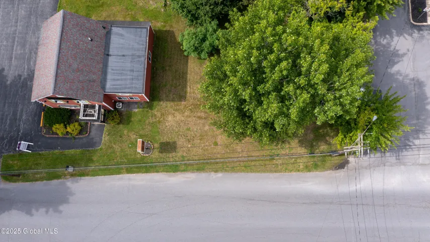00 5th Avenue, Gloversville, New York 12078