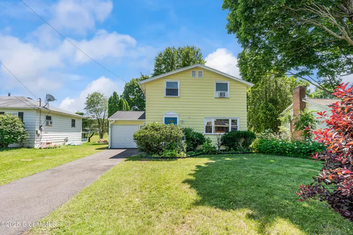35 Magee Drive, Bethlehem, New York 12077