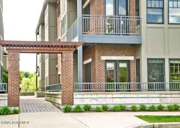 30 Whistler Court, Saratoga Springs, New York 12866