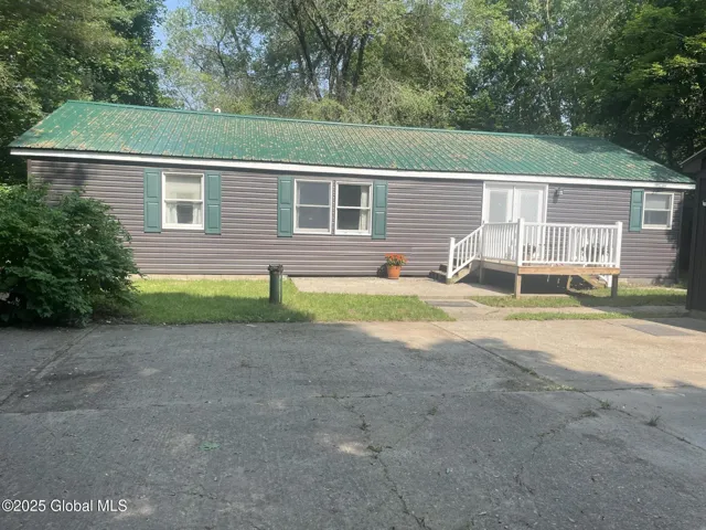 16b 2nd Street, Northumberland, New York 12831