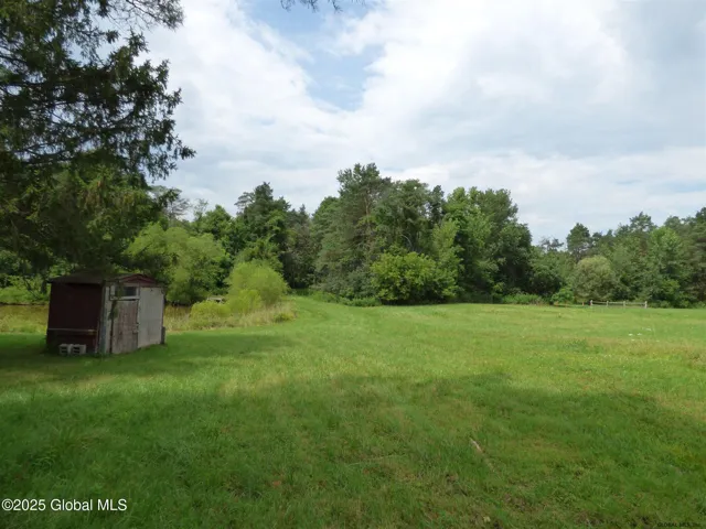 76 Ashdown Road, Clifton Park, New York 12019