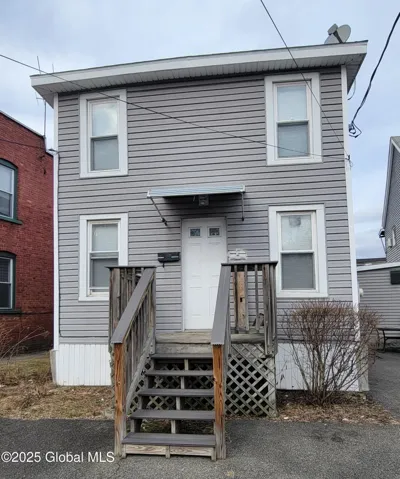 1 Alden Street, Colonie, New York 12189