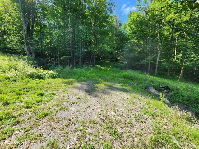 140 Roaser Road, Sand Lake, New York 12153