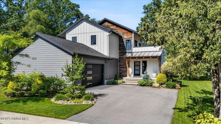 43 Doten Avenue, Saratoga Springs, New York 12866