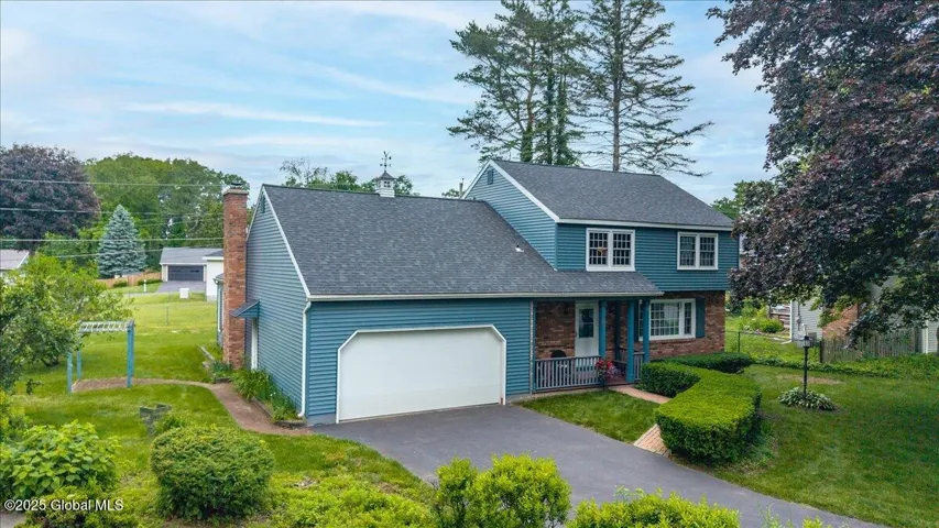 62 Pheasant Ridge Drive, Colonie, New York 12211