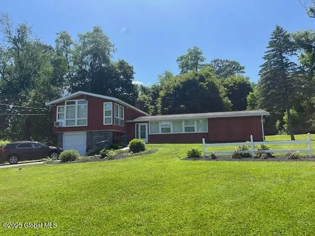 76 Putnam Road, Rotterdam, New York 12306