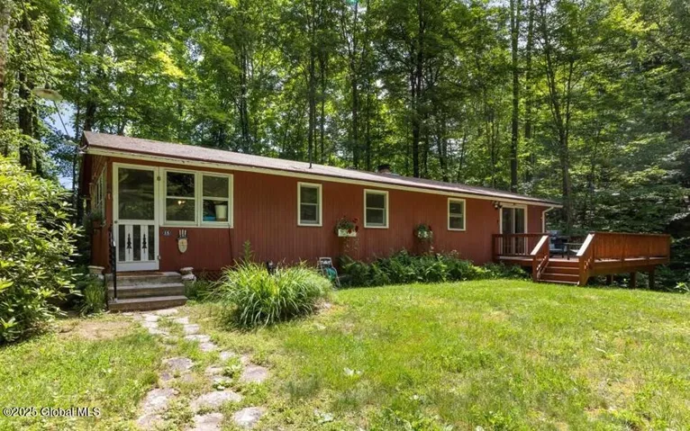 18 Woodcliff Acres, Chester, New York 12817