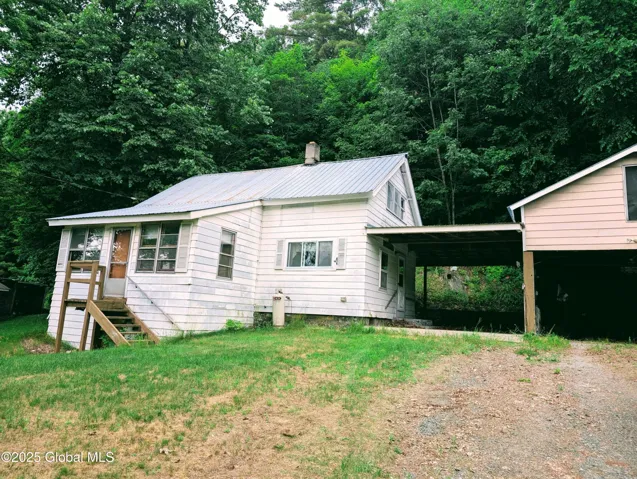 87 Stone Street, Moriah, New York 12974