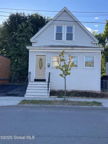 2 Sand Street, Albany, New York 12209
