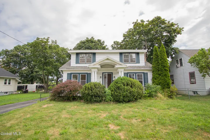 50 New York Avenue, East Greenbush, New York 12144