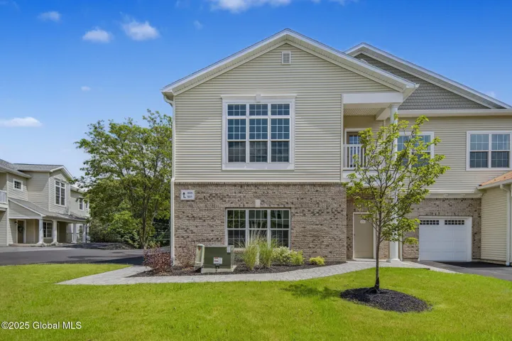606 Vly Pointe Drive, Niskayuna, New York 12309