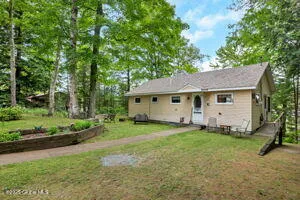 39 Knox Rd Road, Schroon Lake, New York 12870