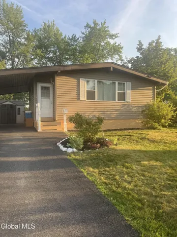 11 Harold Avenue, Colonie, New York 12110