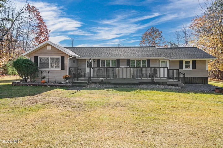 109 Ridgewood Avenue, Broadalbin, New York 12025