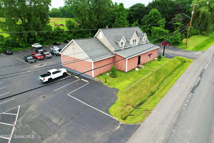 1915 Us-9, Halfmoon, New York 12065