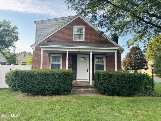 19 Elmhurst Avenue, Colonie, New York 12205