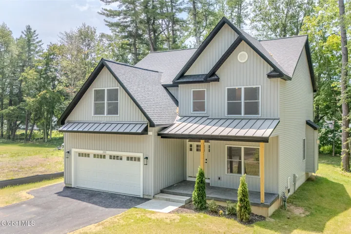 233 Pinewood Drive, Guilderland, New York 12203