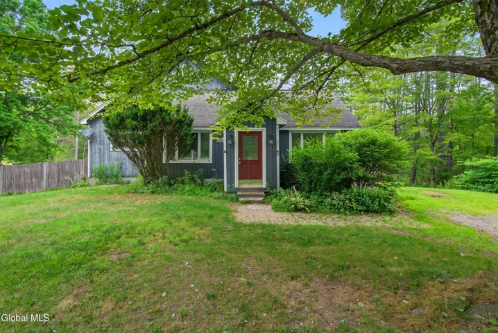 543 Middle Grove Road, Greenfield, New York 12850