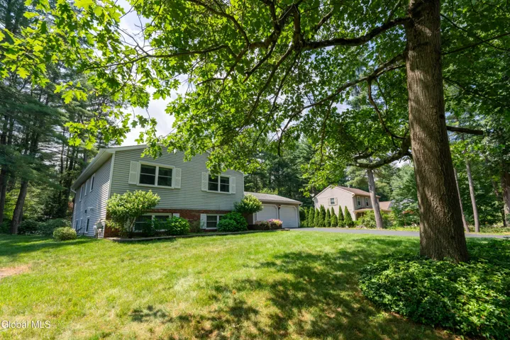 9 Rolling Hills Dr, Wilton, New York 12831