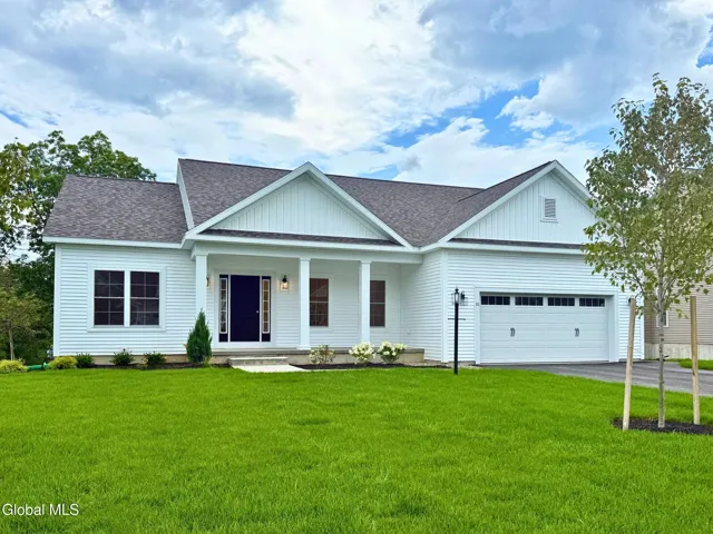 10 Espen Place, Niskayuna, New York 12309