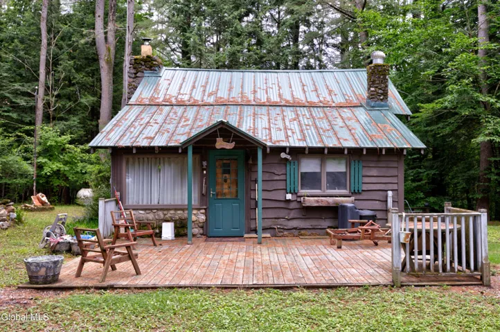 33 Chuckwagon Drive, Lake Luzerne, New York 12846
