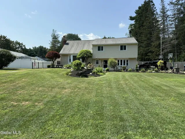 114 Okara Drive Drive, Schenectady, New York 12303