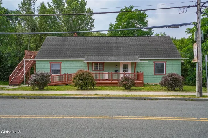 620 Washington Avenue, Rensselaer, New York 12144