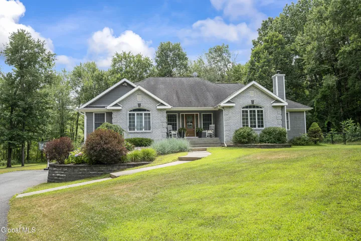 8 Clement Drive, Poestenkill, New York 12140