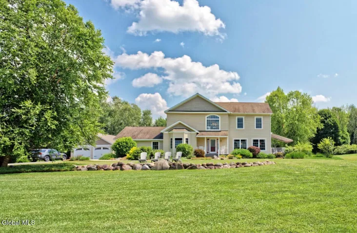 672 Lakeview Road, Broadalbin, New York 12025