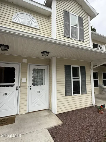 1911 Cambridge Manor Drive, Scotia, New York 12302