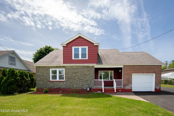 135 Freemans Bridge Road, Glenville, New York 12302