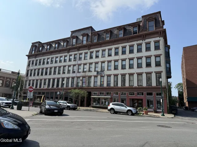 5 Broadway, Troy, New York 12180