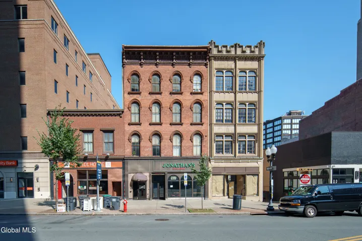 31-33 N Pearl Street, Albany, New York 12207