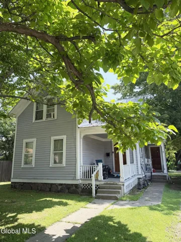19 Horicon Avenue, Warrensburg, New York 12885