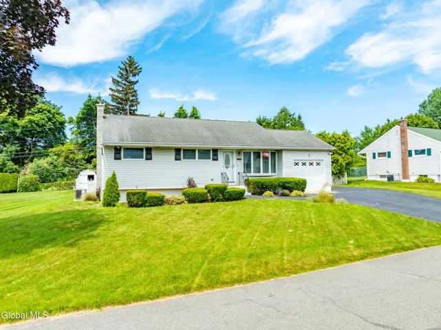 7 Twilight Terrace, Colonie, New York 12211